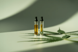 Live resin vs distillate cannabis vape cartridges comparison