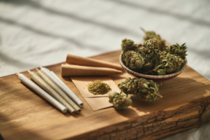 roll a joint - How to Roll the Perfect Joint: Step by Step